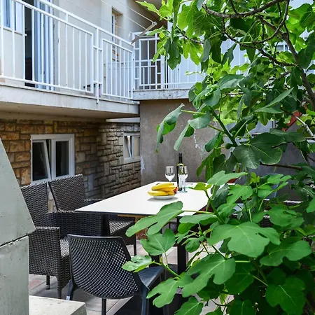 Apartman Crowonder Borik Near The Sea With 2 Balcony, Garden And Bbq *